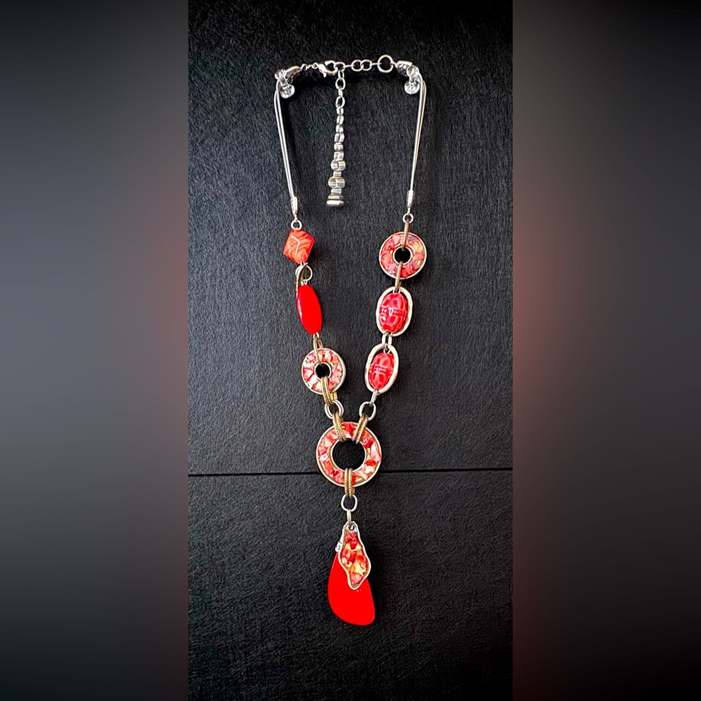 Must have unique necklace
